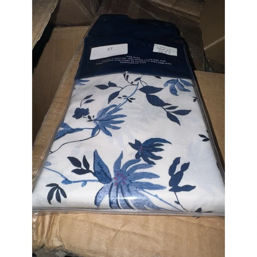 Ralph Lauren Adelaide Floral Sateen King‎ Sham 20x36in Blue And White